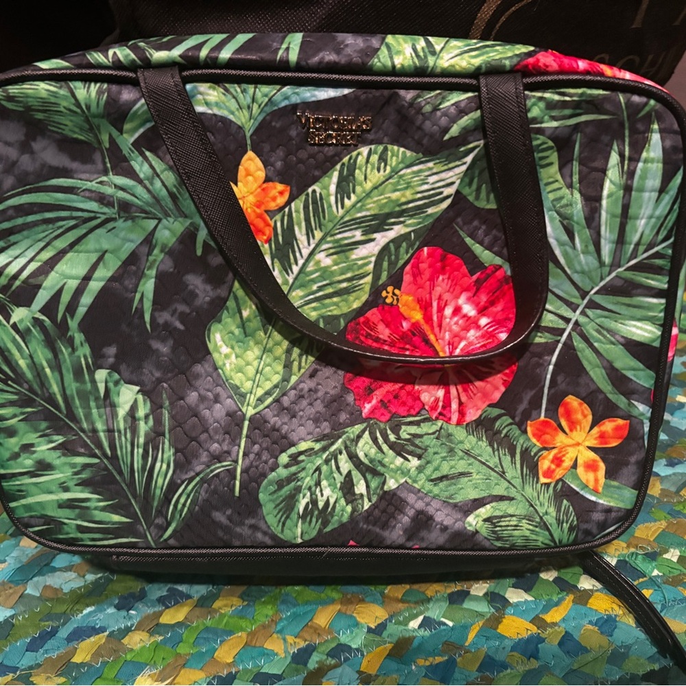Victoria's Secret Jetsetter Tropical Hanging Travel Tote Black and Green Floral - Picture 2 of 6